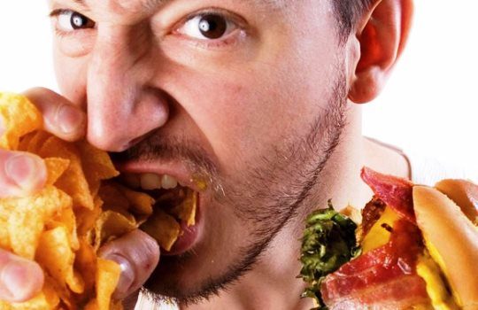 Tips Ampuh untuk Mengurangi Kebiasaan Ngemil yang Menggila