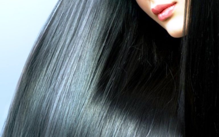 Cara Melembutkan Rambut yang Kaku, Kasar dan Kusam Berdasarkan Penyebabnya