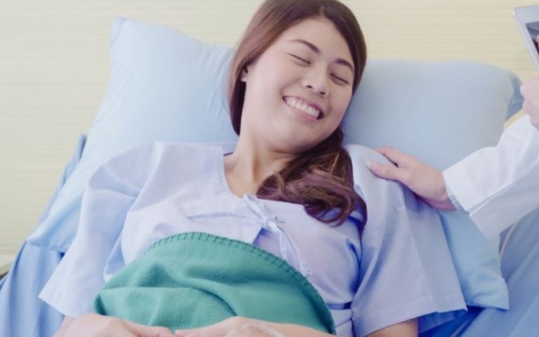Tips Pemulihan Pasca Melahirkan Lewat Bedah Caesar yang Efektif
