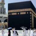 Tips Memilih Travel Umroh yang Amanah agar Terhindar dari Penipuan