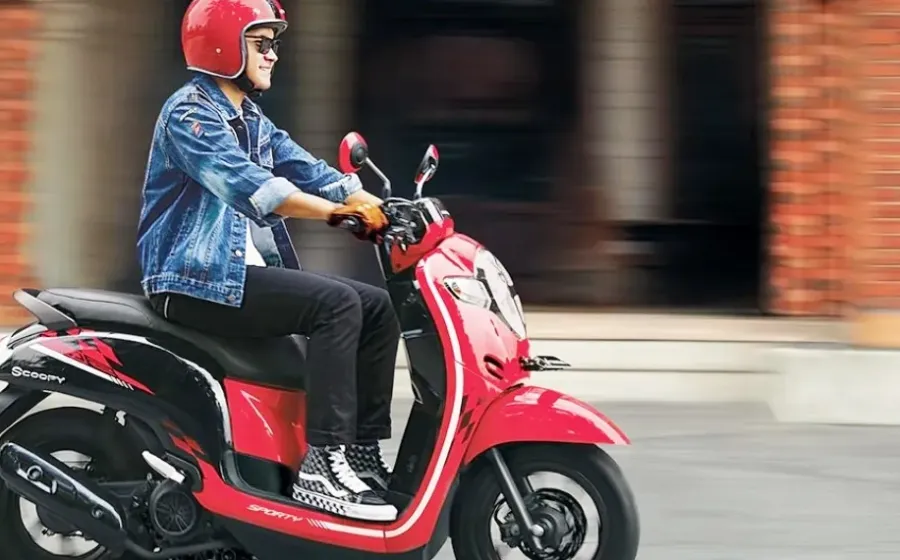 Motor Matic Buat Mahasiswa yang Kehidupan Kampusnya Super Sibuk